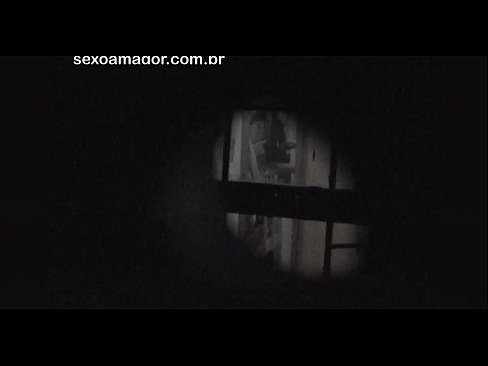 ❤️ Blondie estas sekrete filmita fare de najbara voyeur kaŝita malantaŭ kavaj brikoj Seksofilmeto ĉe ni % eo.com-milf-300.ru% ﹏